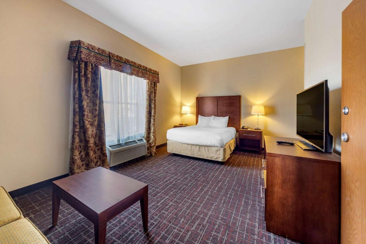 Comfort Inn & Suites Shawnee North Near I-40 Eksteriør billede
