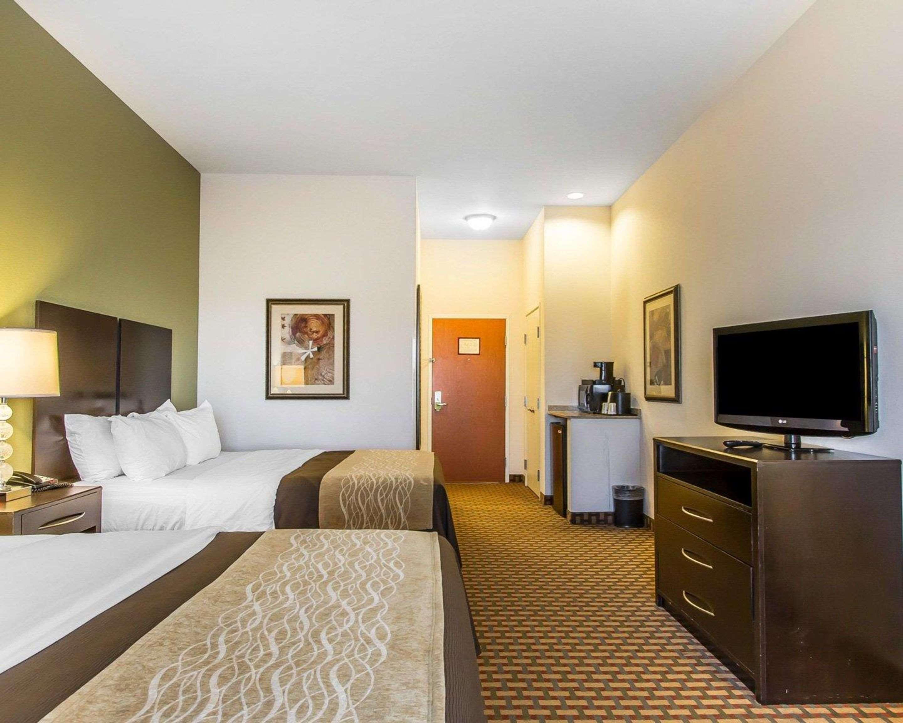 Comfort Inn & Suites Shawnee North Near I-40 Eksteriør billede