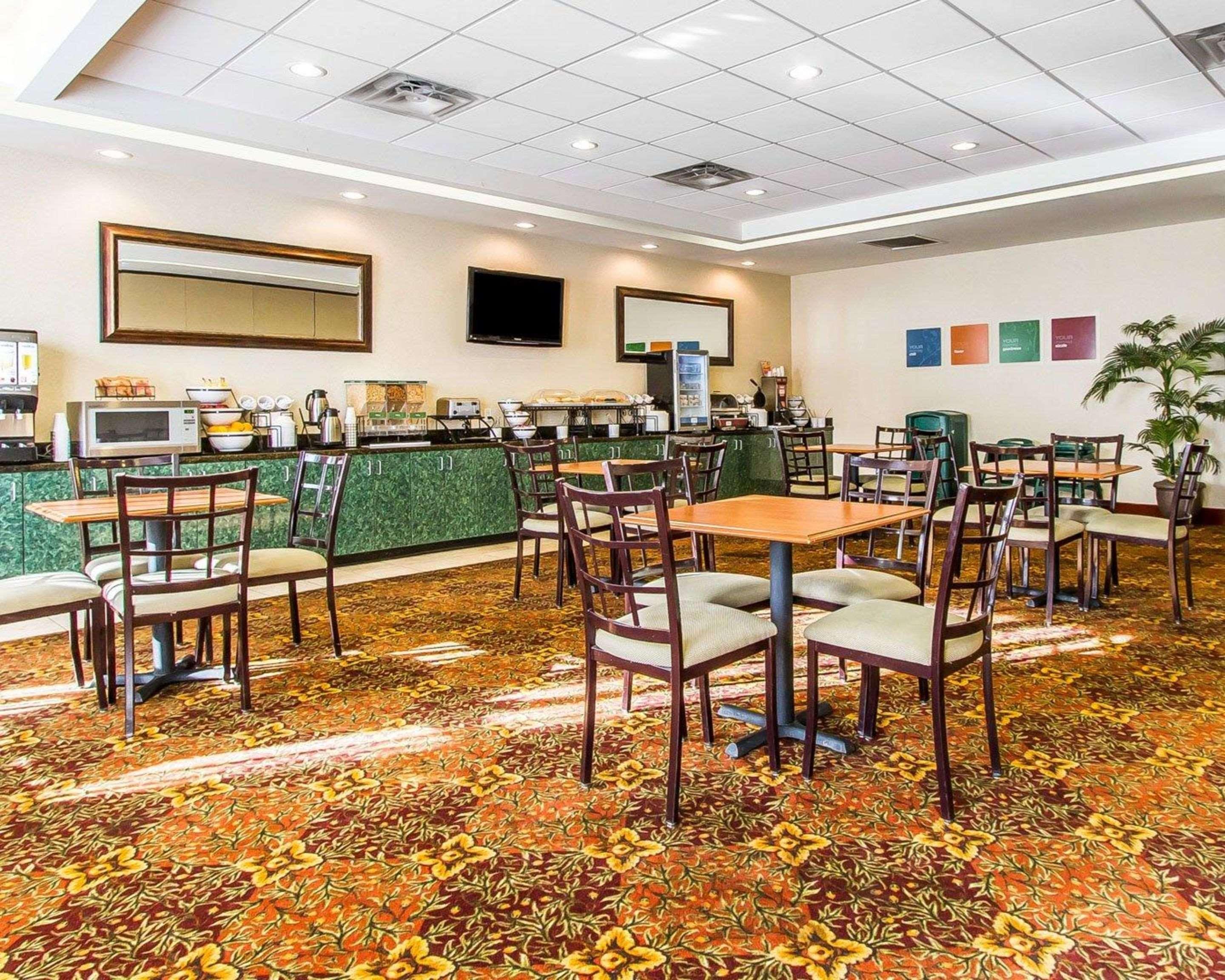 Comfort Inn & Suites Shawnee North Near I-40 Eksteriør billede